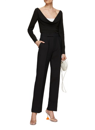 模特儿示范图 - 点击放大 - ROLAND MOURET - V 领弹性上衣