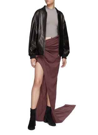 模特儿示范图 - 点击放大 - RICK OWENS - 不对称褶裥半裙