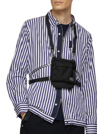 模特儿示范图 - 点击放大 - COMME DES GARÇONS HOMME - 多用拉链斜挎包