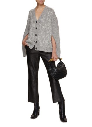 模特儿示范图 - 点击放大 - MARIA MCMANUS - Oversized Hand Beaded Cardigan