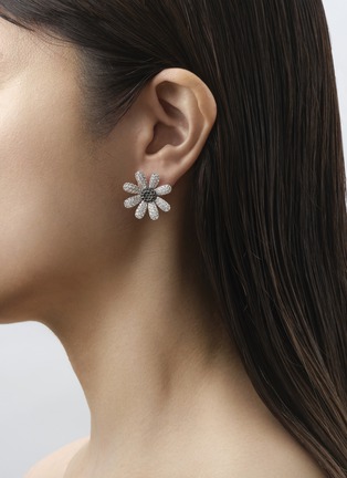 细节 - 点击放大 - MIO HARUTAKA - Margaret 18K White Gold Diamond Single Earring
