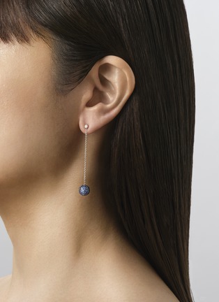 细节 - 点击放大 - MIO HARUTAKA - BonBon 18K Rose Gold Blue Sapphire Single Drop Earring