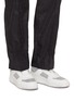 模特儿示范图 - 点击放大 - VALENTINO GARAVANI - Freedots Leather Low Top Sneakers