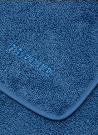 细节 –点击放大 - FRETTE - UNITO 客用浴巾 - 海军蓝