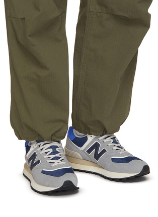 模特儿示范图 - 点击放大 - NEW BALANCE - 574LG 低帮系带运动鞋