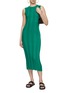 模特儿示范图 - 点击放大 - ELECTRIC & ROSE - DENA 条纹直筒连衣裙