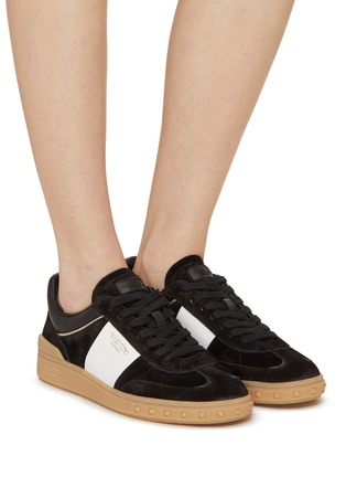 模特儿示范图 - 点击放大 - VALENTINO GARAVANI - Upvillage Leather Low Top Sneakers