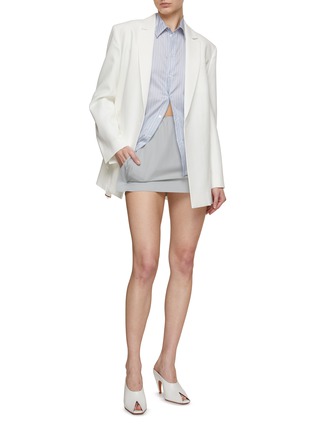 模特儿示范图 - 点击放大 - SA SU PHI - 褶裥腰车线超短裙