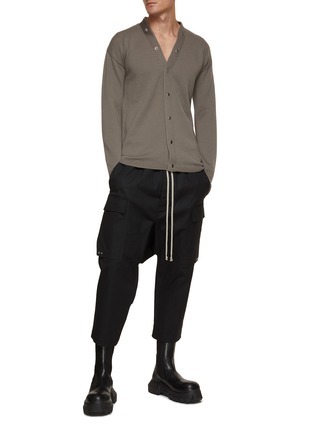 模特儿示范图 - 点击放大 - RICK OWENS - 抽绳裤腰锥形长裤