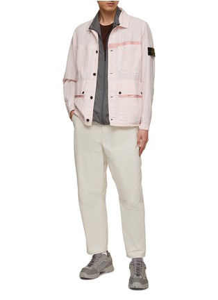 模特儿示范图 - 点击放大 - STONE ISLAND - 多口袋衬衫夹克