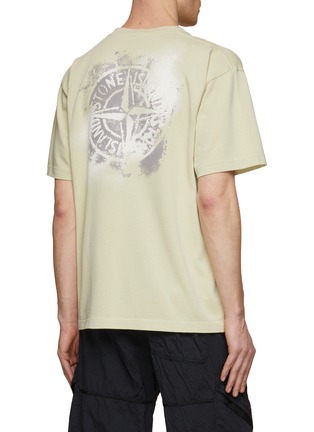 背面 - 点击放大 - STONE ISLAND - LOGO 印花短袖 T 恤