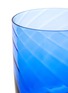 细节 –点击放大 - ICHENDORF MILANO - RIGÀ 玻璃酒杯 — 亮蓝色
