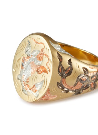 细节 - 点击放大 - CASTRO SMITH - Koi Carp 18K Yellow Gold Signet Ring — US 7.5