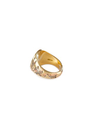 模特儿示范图 - 点击放大 - CASTRO SMITH - Koi Carp 18K Yellow Gold Signet Ring — US 7.5