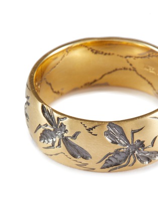细节 - 点击放大 - CASTRO SMITH - Wasp 18K Yellow Gold Band Ring — US 7