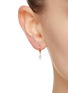 模特儿示范图 - 点击放大 - MÉTIER BY TOMFOOLERY - Fleurescent 9k Gold Diamond Single Drop Earring