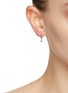模特儿示范图 - 点击放大 - MÉTIER BY TOMFOOLERY - Dala 9K Gold Single Clicker Earring