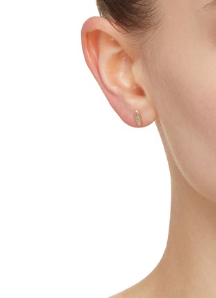 模特儿示范图 - 点击放大 - MÉTIER BY TOMFOOLERY - Hexa 9K Gold Moonstone Single Stud Earring