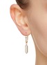 模特儿示范图 - 点击放大 - MÉTIER BY TOMFOOLERY - Hexa 9K Gold Moonstone Single Hoop Earring