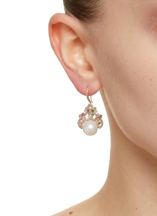 模特儿示范图 - 点击放大 - LORINA BALTEANU - Moona Earrings