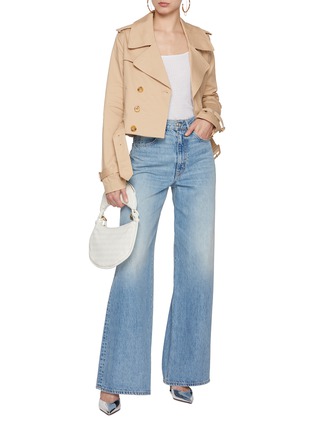 模特儿示范图 - 点击放大 - GOOD AMERICAN - Chino Cropped Trench Coat