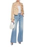 模特儿示范图 - 点击放大 - GOOD AMERICAN - Chino Cropped Trench Coat