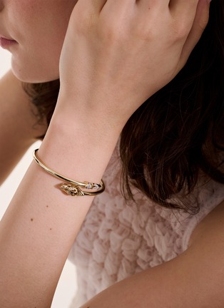 细节 - 点击放大 - JOHN HARDY - Naga 14K Gold Diamond Slim Cuff — Size M