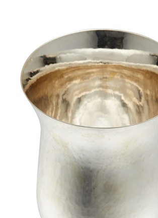细节 –点击放大 - BUCCELLATI - Caviar Small Sterling Silver Vase