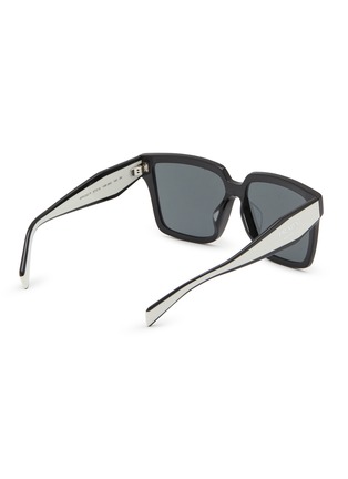 模特儿示范图 - 点击放大 - PRADA - Acetate Square Sunglasses