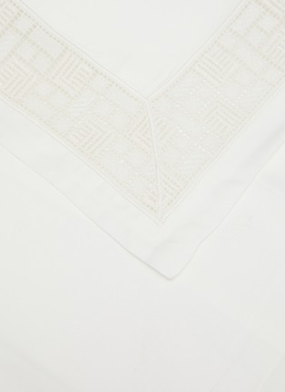 Detail View - 点击放大 - FRETTE - Maze Lace King Size Duvet Cover Set — Milk