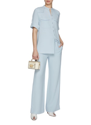 模特儿示范图 - 点击放大 - ST. JOHN - 系带直筒阔腿裤