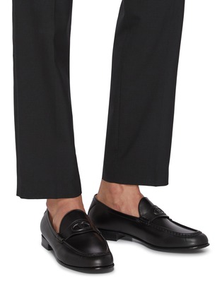 模特儿示范图 - 点击放大 - VALENTINO GARAVANI - VLogo Signature Leather Loafers