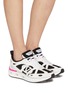 模特儿示范图 - 点击放大 - VALENTINO GARAVANI - VLogo Easyjog Low Top Women's Sneakers