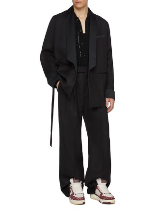 模特儿示范图 - 点击放大 - AMIRI - Double Pleated Straight Leg Pants