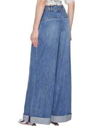 背面 - 点击放大 - ALICE + OLIVIA - Harriet Paper Bag Medium Washed Jeans