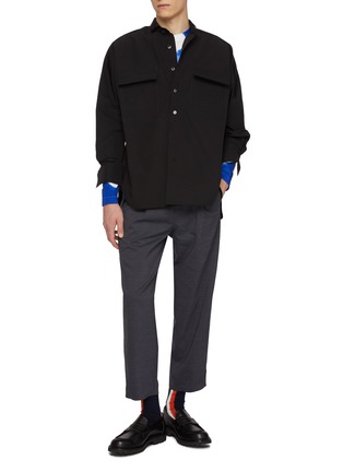 模特儿示范图 - 点击放大 - TECLOR - Asymmetrical Collar Shirt