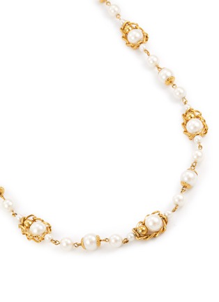 细节 - 点击放大 - LANE CRAWFORD VINTAGE ACCESSORIES - Trifari Faux Pearl Gold Toned Beaded Necklace