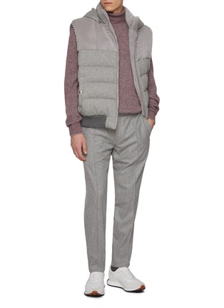 模特儿示范图 - 点击放大 - FABIO GAVAZZI - Zip up Padded Cashmere Jersey Mink Vest