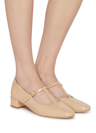 模特儿示范图 - 点击放大 - PEDDER RED - 40 BOBBIE 漆皮中跟鞋