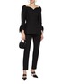 模特儿示范图 - 点击放大 - CAROLINA HERRERA - Curved Neckline Fitted Blazer