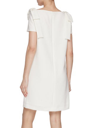 背面 - 点击放大 - CAROLINA HERRERA - Bow Detail Shift Dress