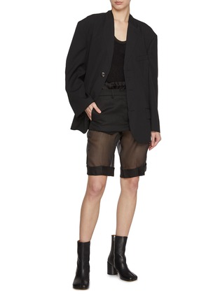 模特儿示范图 - 点击放大 - MAISON MARGIELA - 透肤拼接短裤