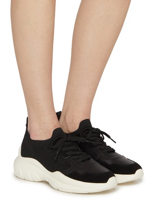 模特儿示范图 - 点击放大 - STUART WEITZMAN - 5050 Mesh Leather Sneakers