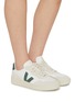 模特儿示范图 - 点击放大 - VEJA - V-90 Low Top Leather Women's Sneakers