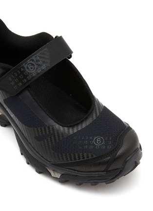 细节 - 点击放大 - MM6 MAISON MARGIELA - X SALOMON 玛丽珍运动鞋