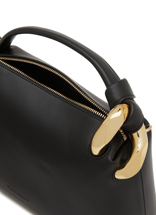 细节 - 点击放大 - JW ANDERSON - JWA Patent Leather Corner Bag