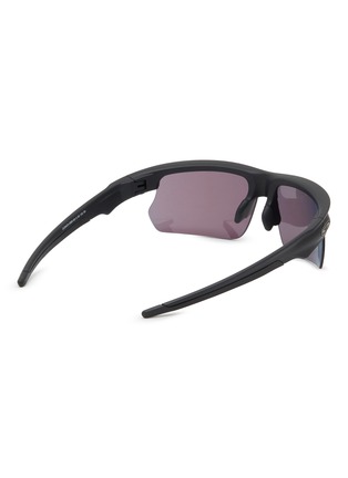 模特儿示范图 - 点击放大 - OAKLEY - O Matter™ Geometric Sunglasses