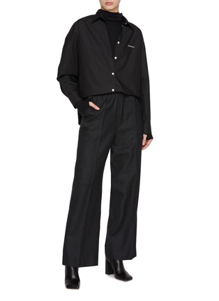 模特儿示范图 - 点击放大 - THE LOOM - Front Band Wool Pants