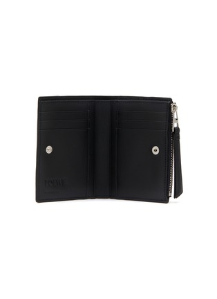 模特儿示范图 - 点击放大 - LOEWE - Puzzle Edge Slim Compact Leather Wallet