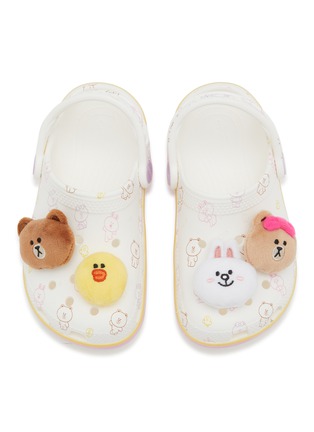 模特儿示范图 - 点击放大 - CROCS - Line Friends Classic Toddlers Clogs